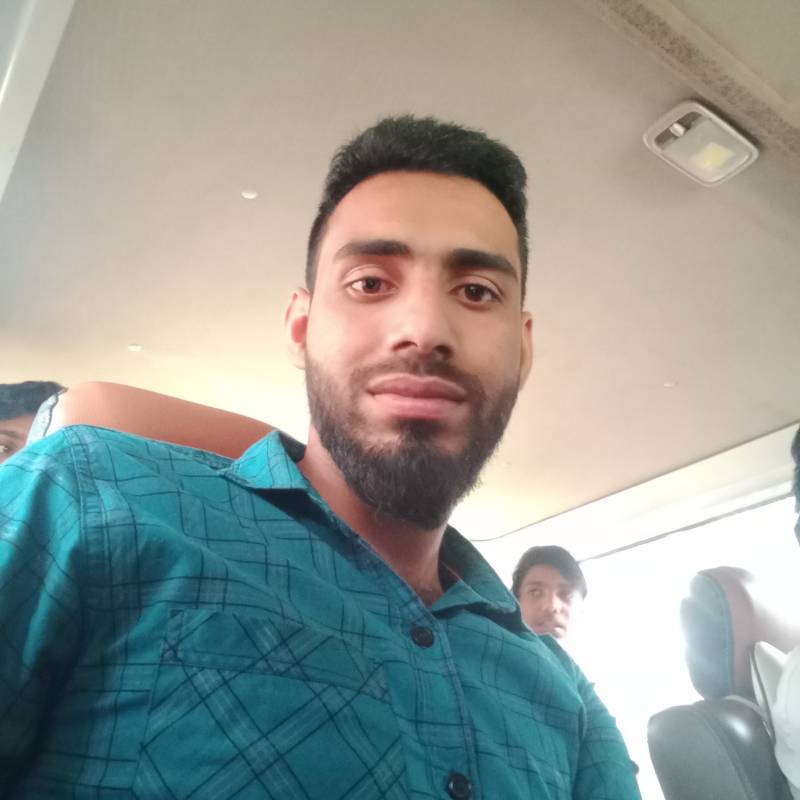 Sumonsarker, 28, Marcali