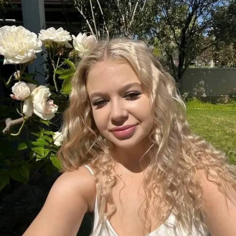 bernice, 44, Ejea De Los Caballeros