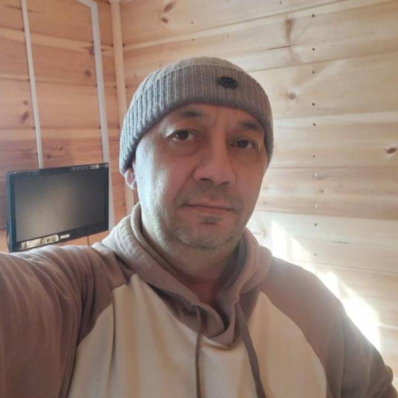 Zufar, 52, Bexleyheath