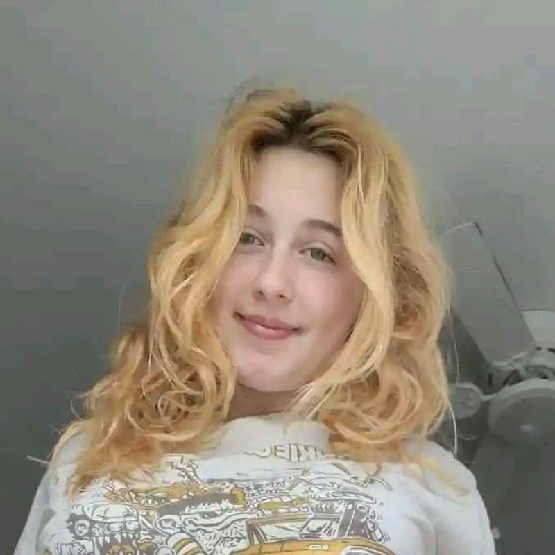 Sandra mercy, 25, Dongula