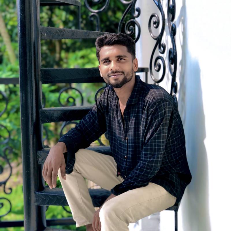 Nirob Ahmed, 26, Tarancn