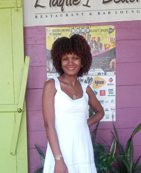 Prisca, 31, Kharki