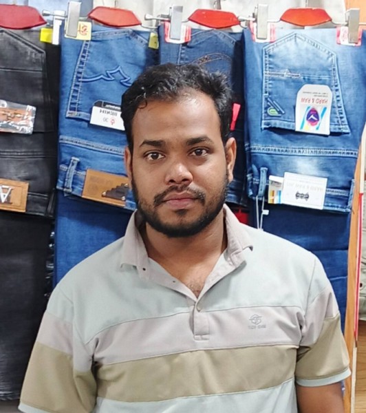 khan, 24, Petrel