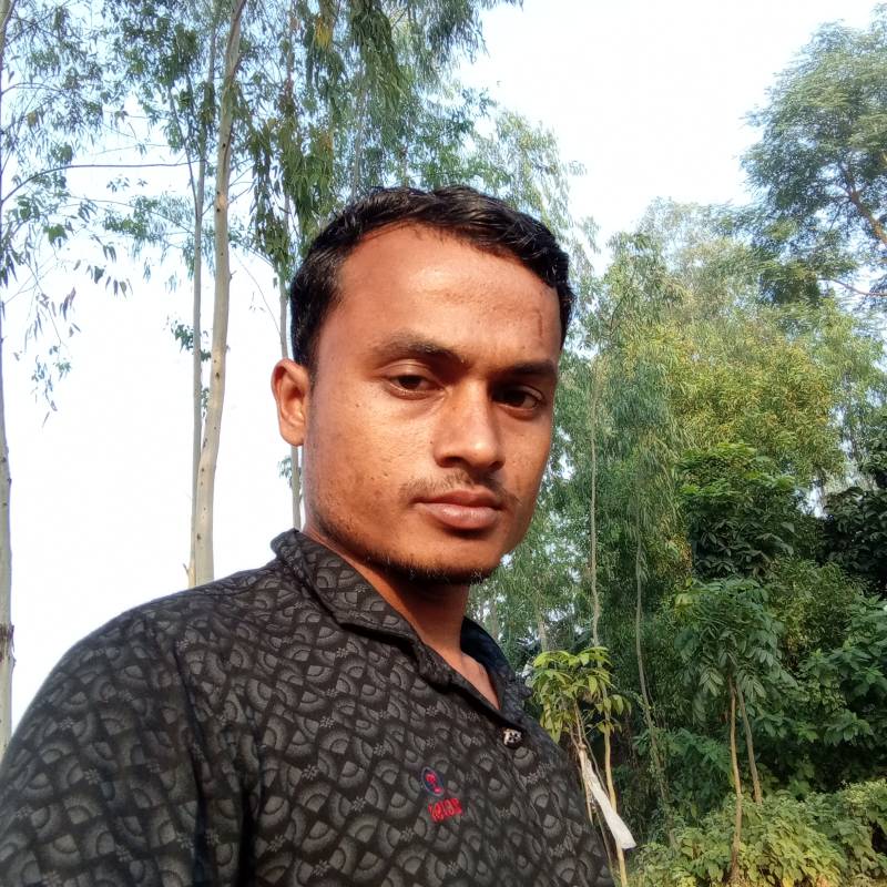 Momin, 22, Moyal