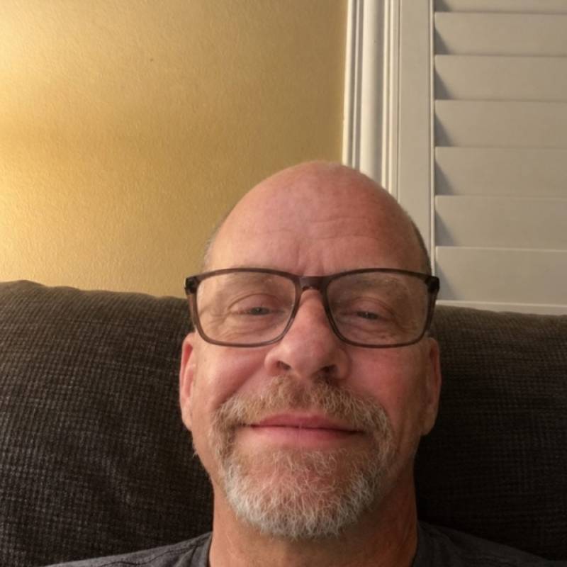 Zachary, 47, Kollegal
