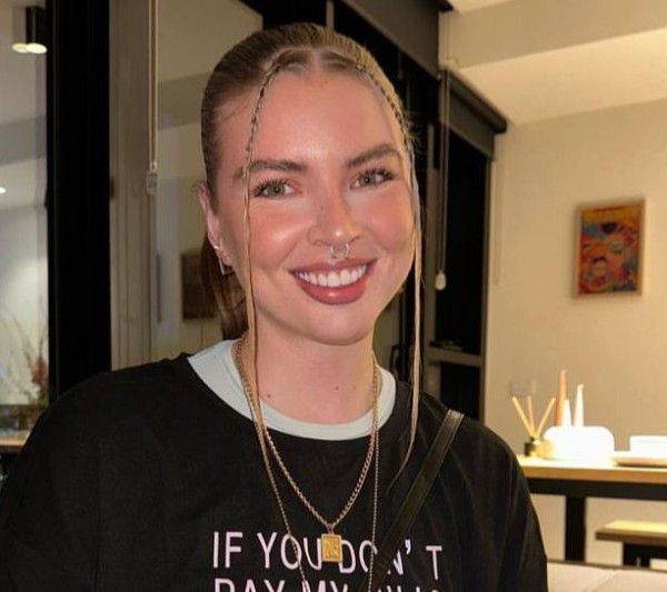 Luna, 24, Pathardi
