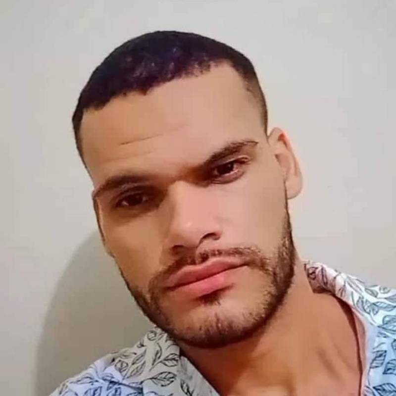 César, 26, North Royalton
