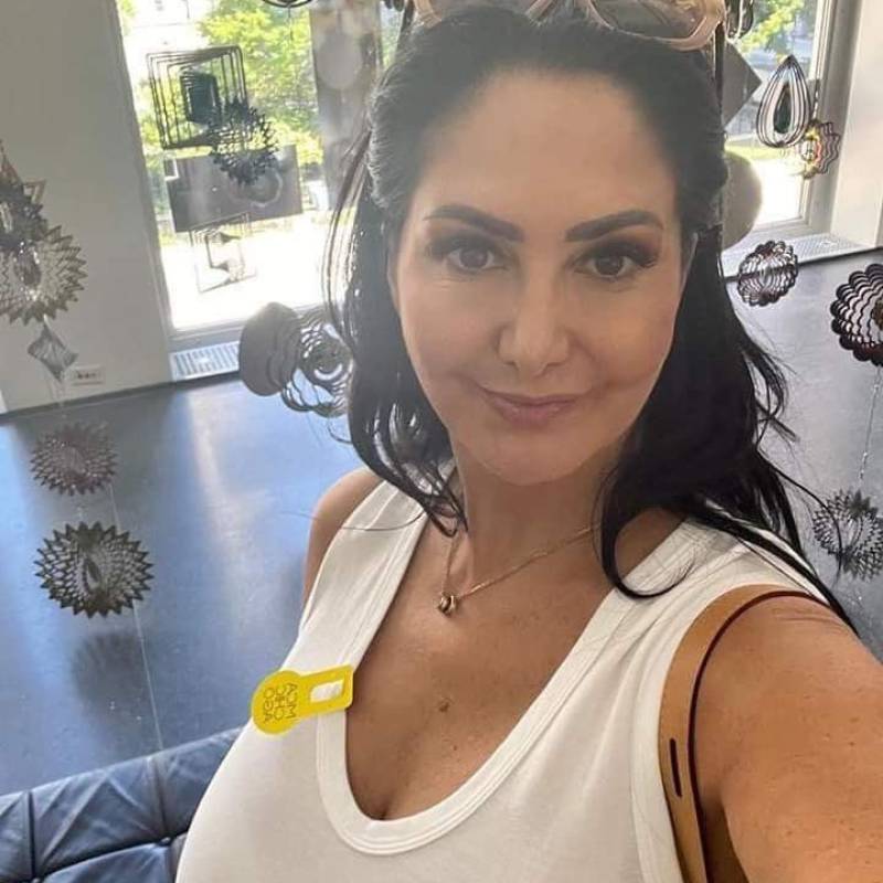 Mina Scott, 36, Umga