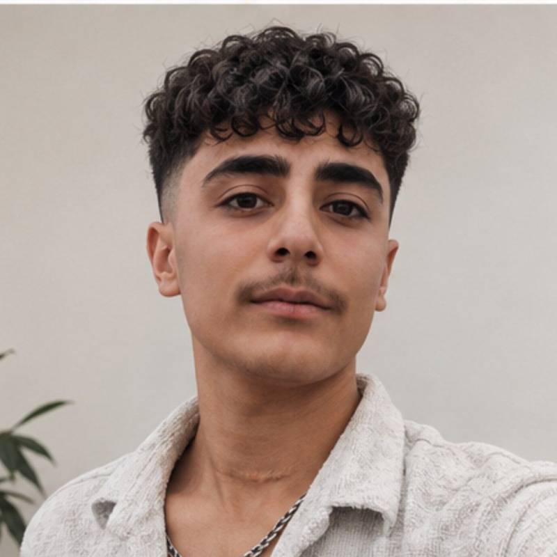 Yashat, 41, Nelson