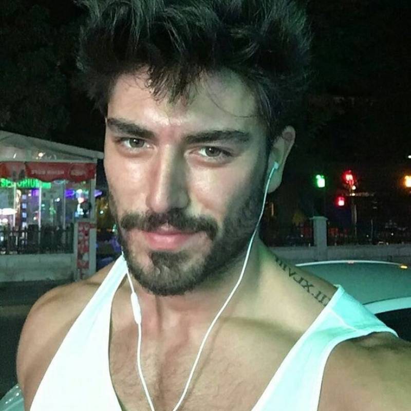 moha, 27, Majhariya Sheikh
