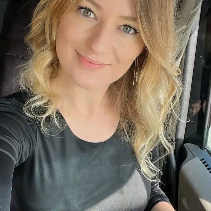 Iwona blecharczyk, 29, Ossining