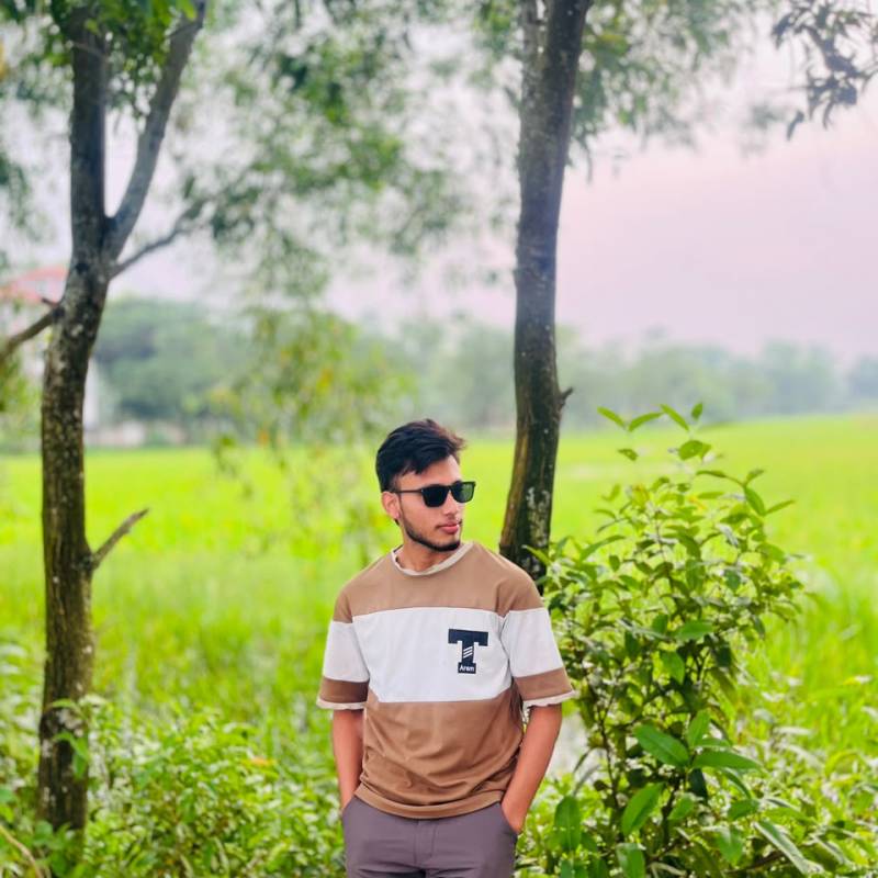 mdNoma, 20, Bangladesh