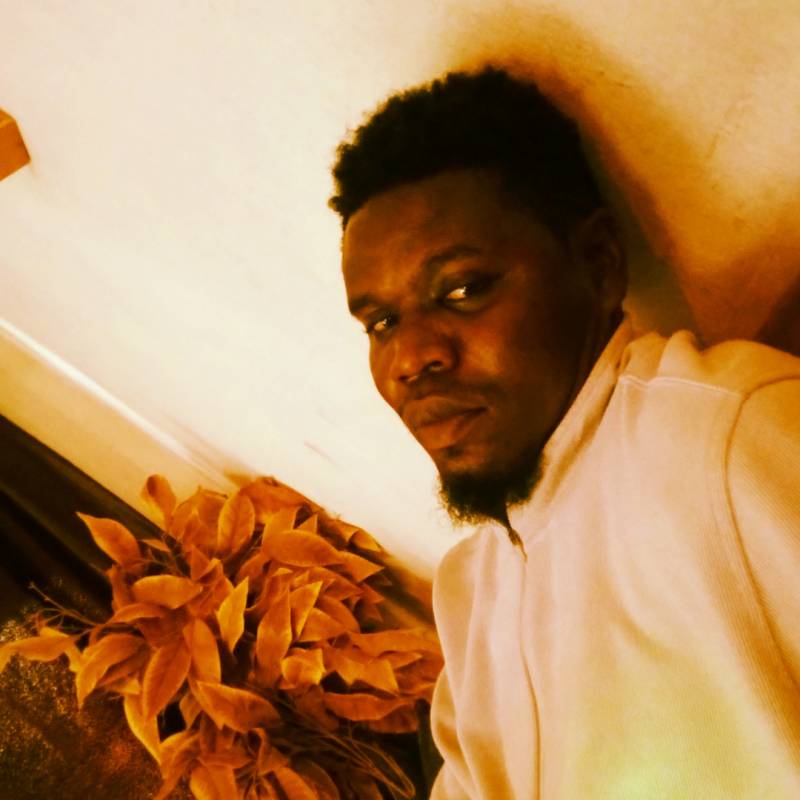 Taiwo, 56, Codlea
