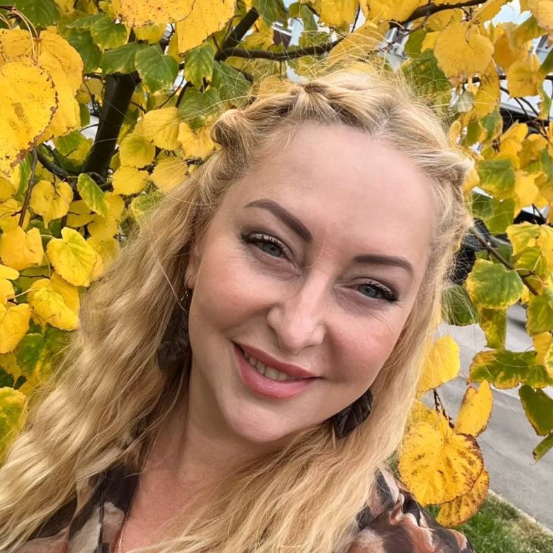 Verna, 43, Taman