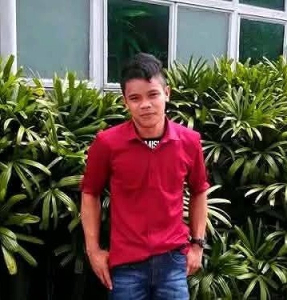 Dioney boy gamayao, 32, Philippines