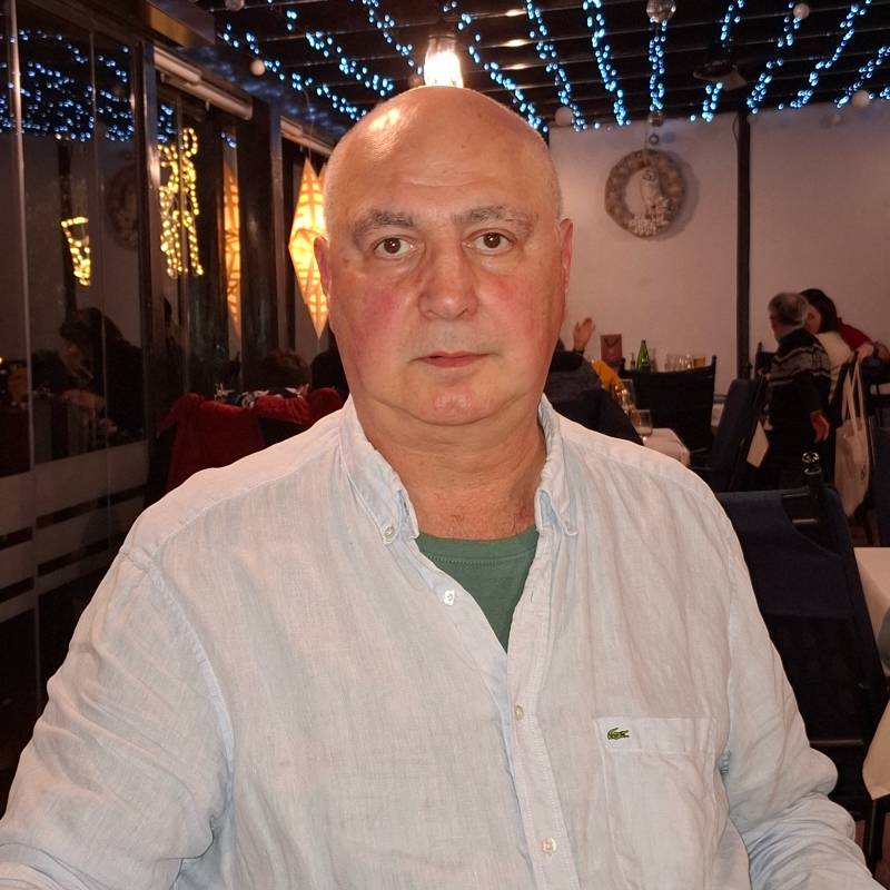Darko, 65, Romsey