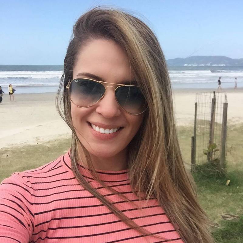 Petra, 37, Central District