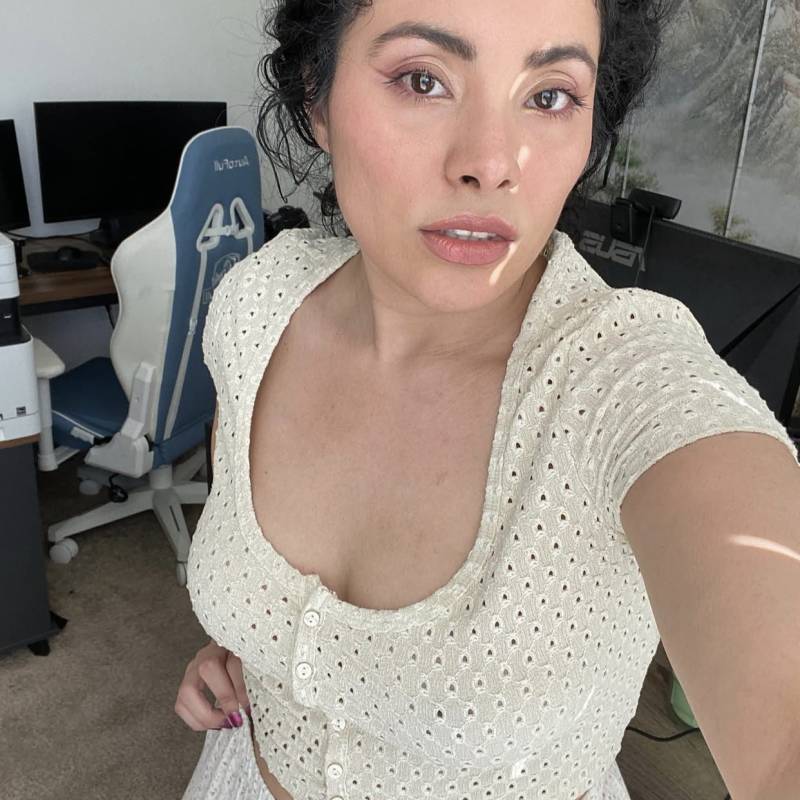 Celestine, 25, Tunglangan