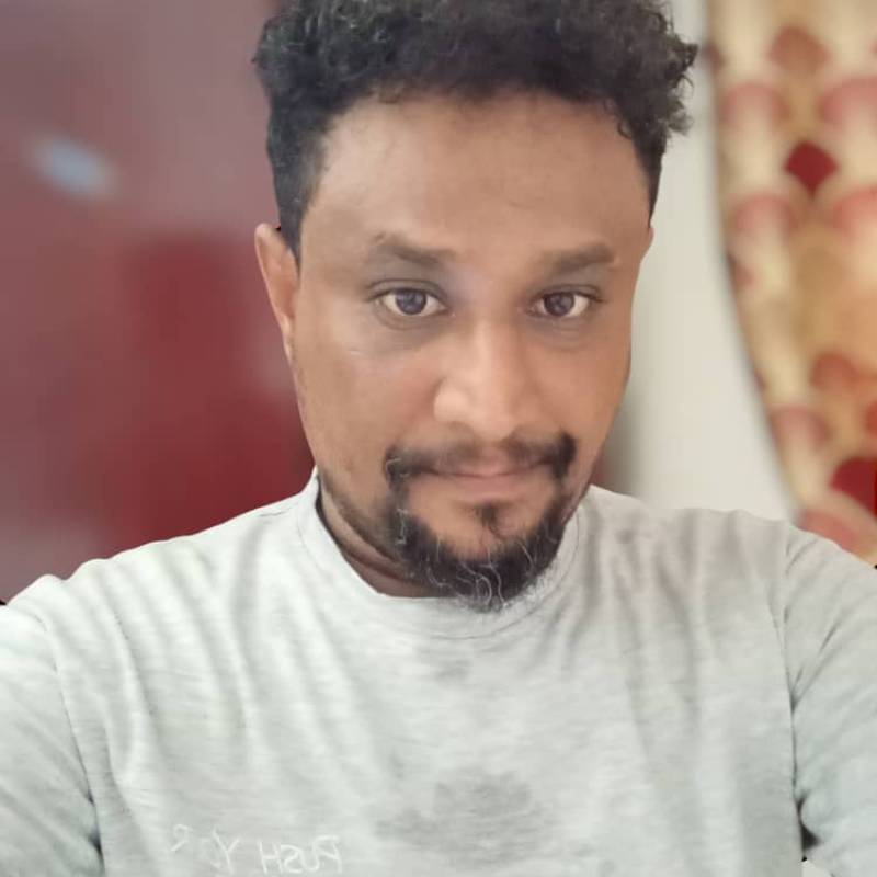 Mohamed, 18, Beining