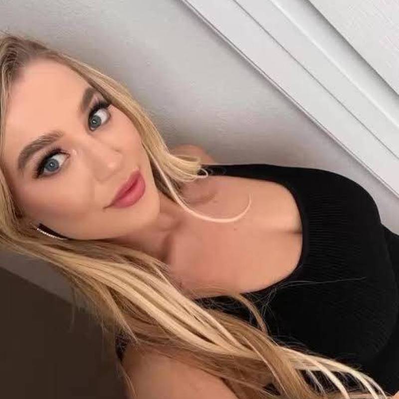 Ethan, 30, Nembro
