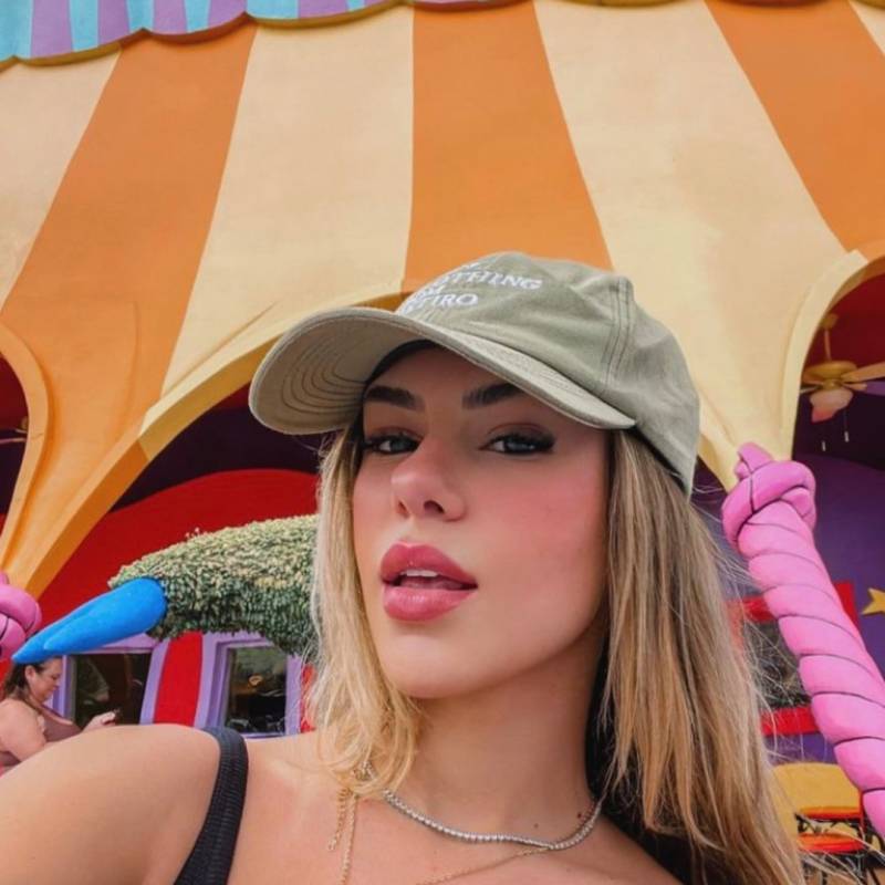 Angelica, 18, Canford Cliffs