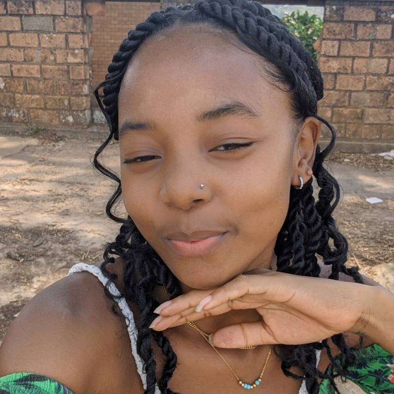 Lauriana, 21, Volta