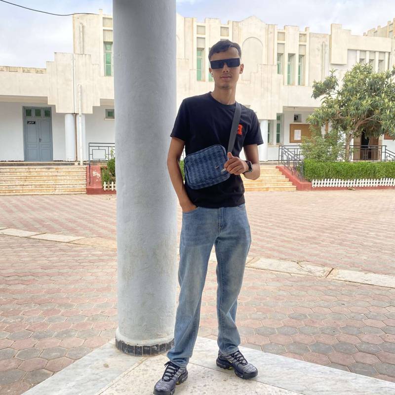 Daniel, 18, Uttaramerr