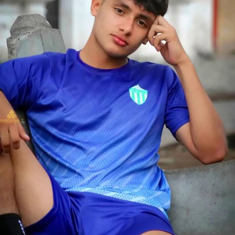 Khaled, 42, Prveza