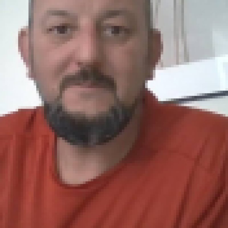 Olivier, 50, Madagascar