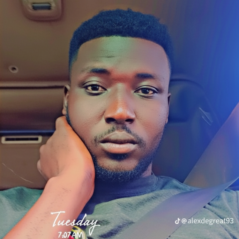 Alex, 32, Arroyo Grande