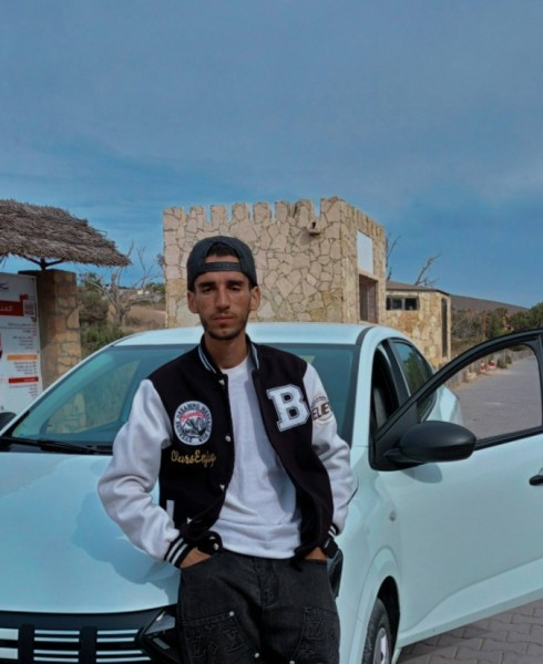 Elmahdi, 24, Hamlin