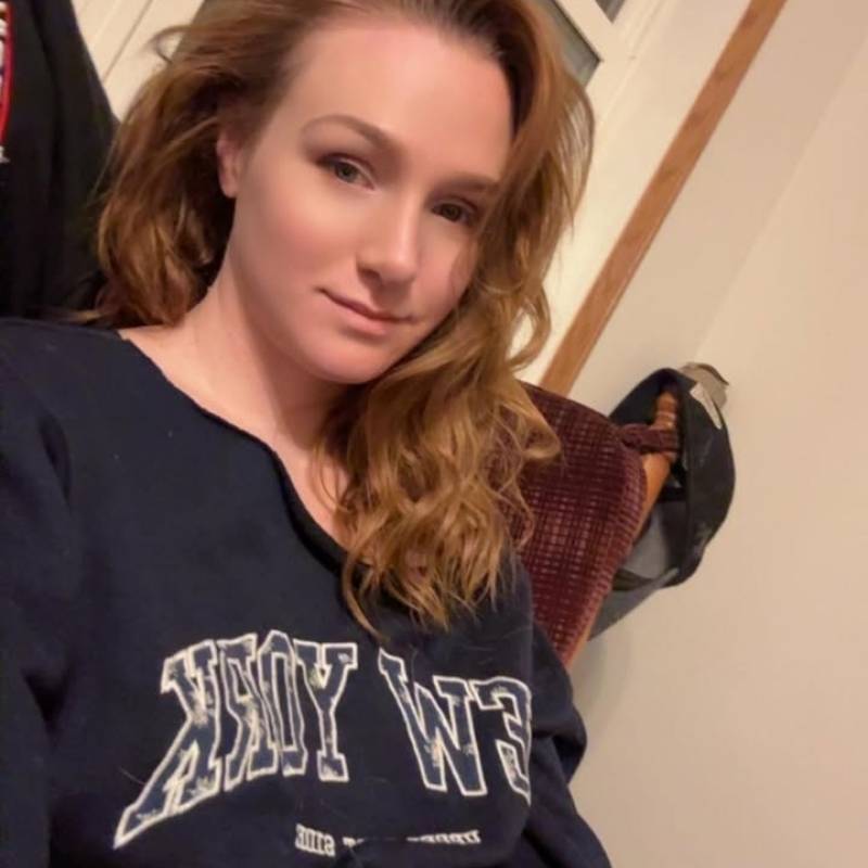 Victoria, 35, Edko