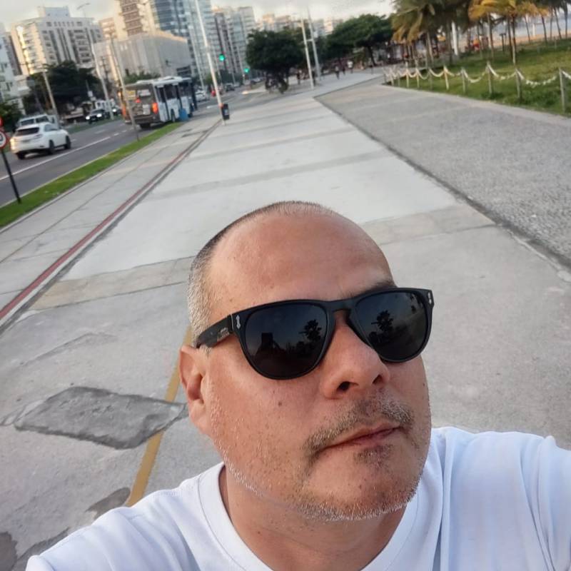 Mike, 44, Olopa