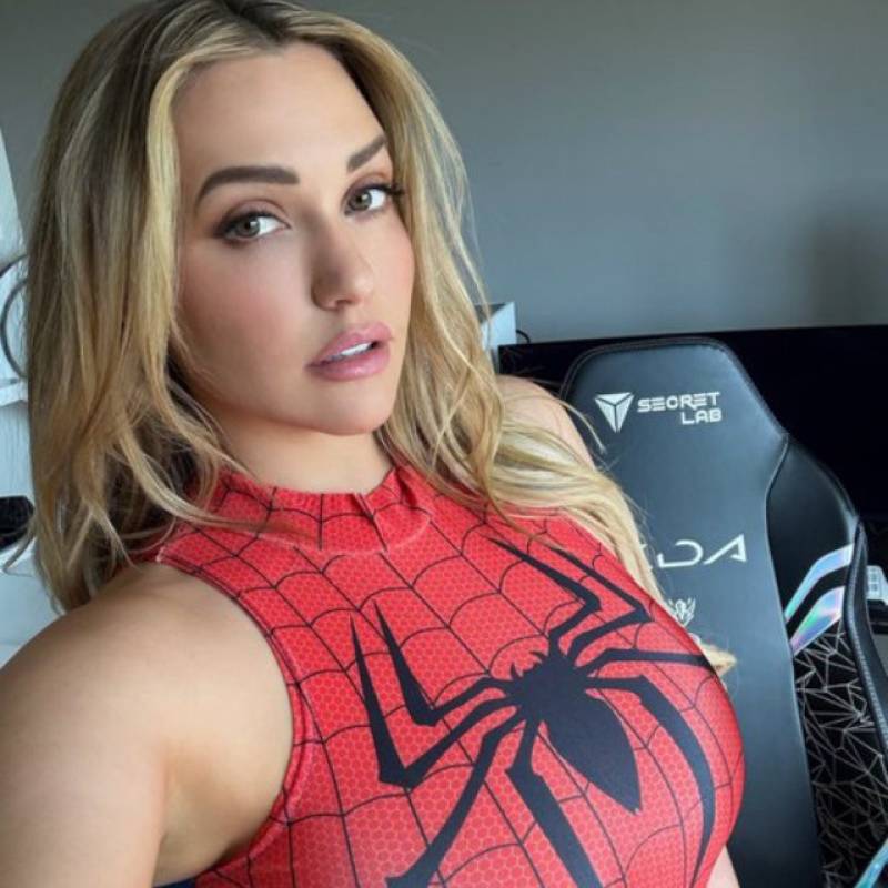 Whitney, 22, Ait Yaazem