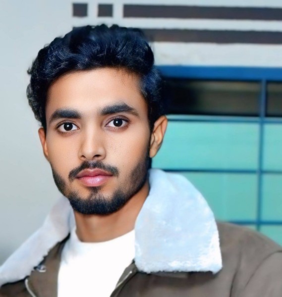Qasim, 20, Leon