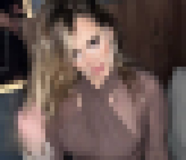 Kate, 32, India