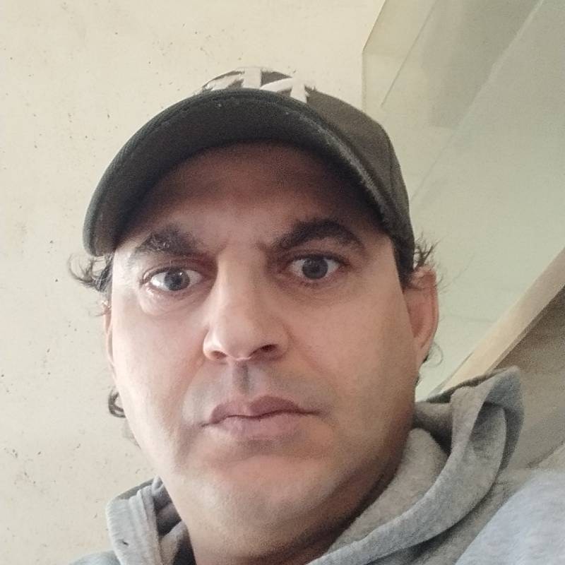 Elmekki, 48, Dasya