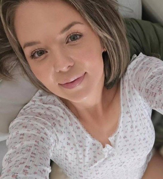 Mary, 29, Road