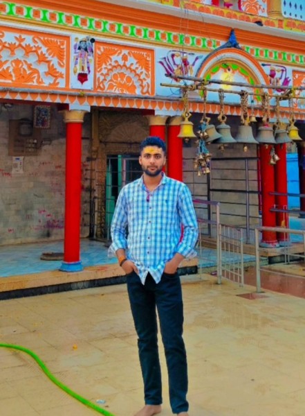 Raushan, 22