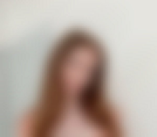 nessa, 28, United Kingdom