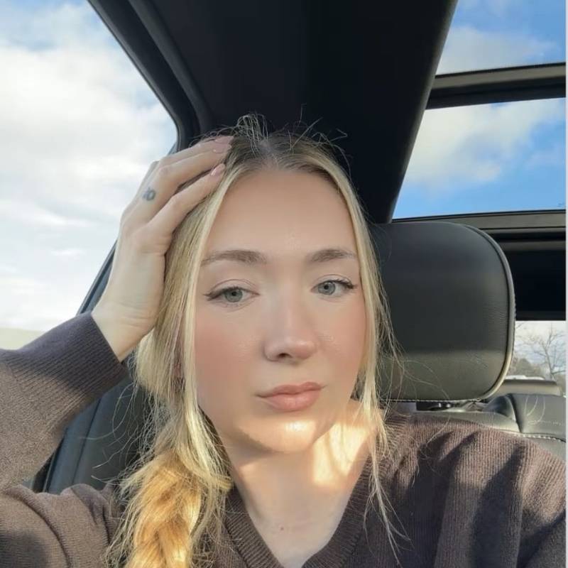 Amelia, 35, Surkhet
