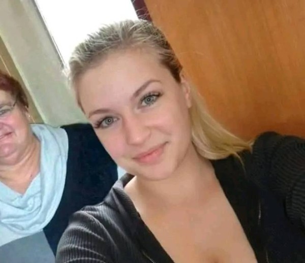 Anita, 45, Vanimo
