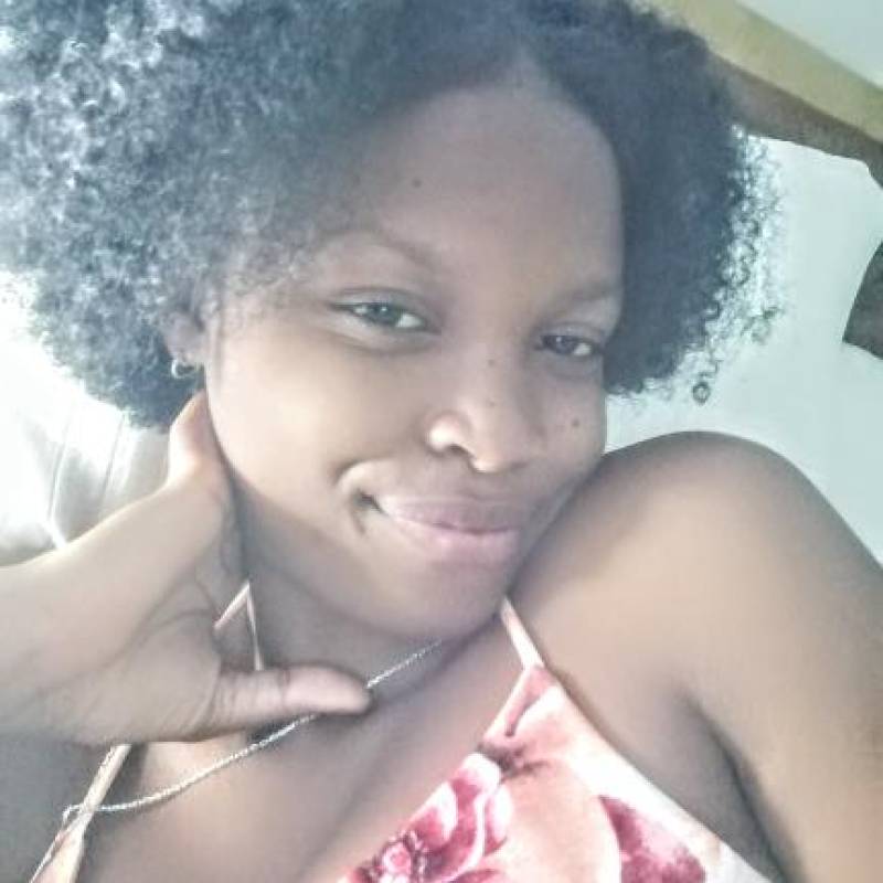 Clarissa, 21, Dennis