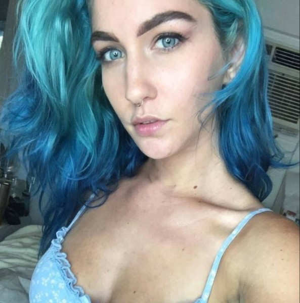 Haley, 23, Regla