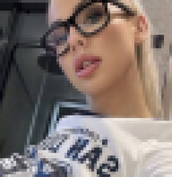 Mariam Jackson, 32, Gus Khrustalnyy