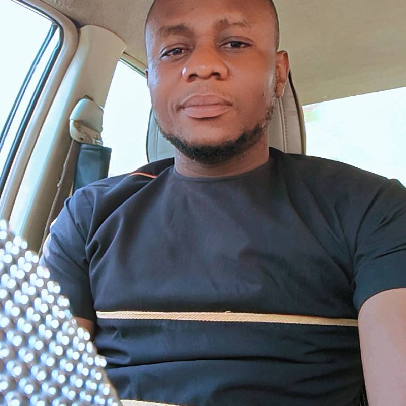 Emmanuel, 37, Cinaga