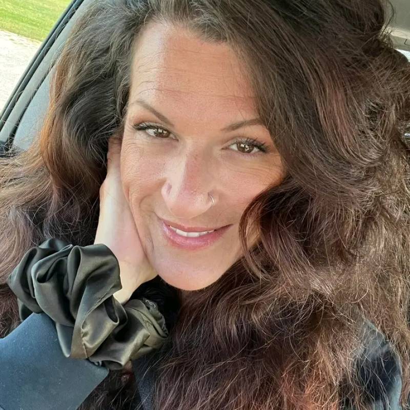 Angie D Blake, 41, Corail