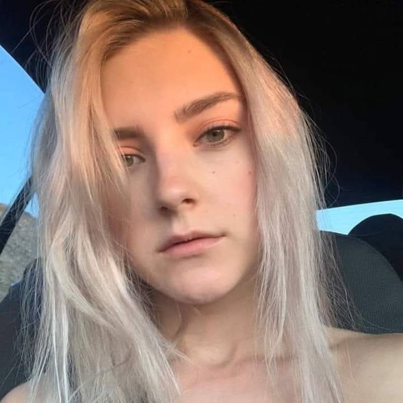 Charlotte, 31, Spanaway