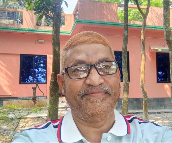 Zahid, 51, Uchinada
