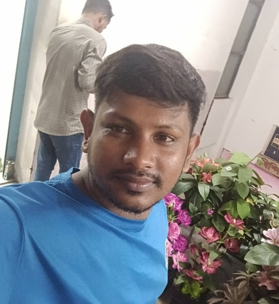 Md Najmul, 27, Bitlis